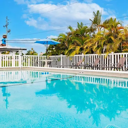 Poolfront Cottage Near Beach With Full Kitchen! Fort Myers Exterior foto